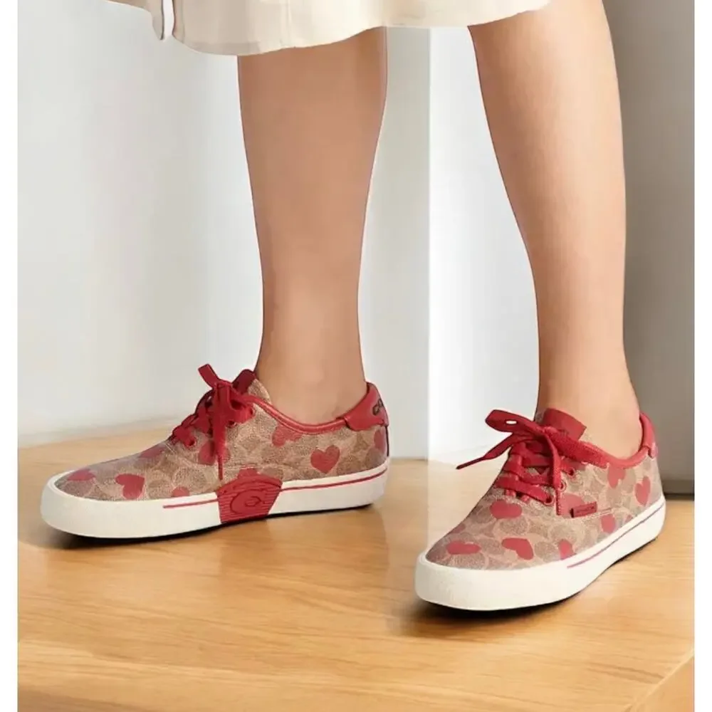 Coach C9056 CitySole Skate Sneaker With Heart Print – Size 8.5B